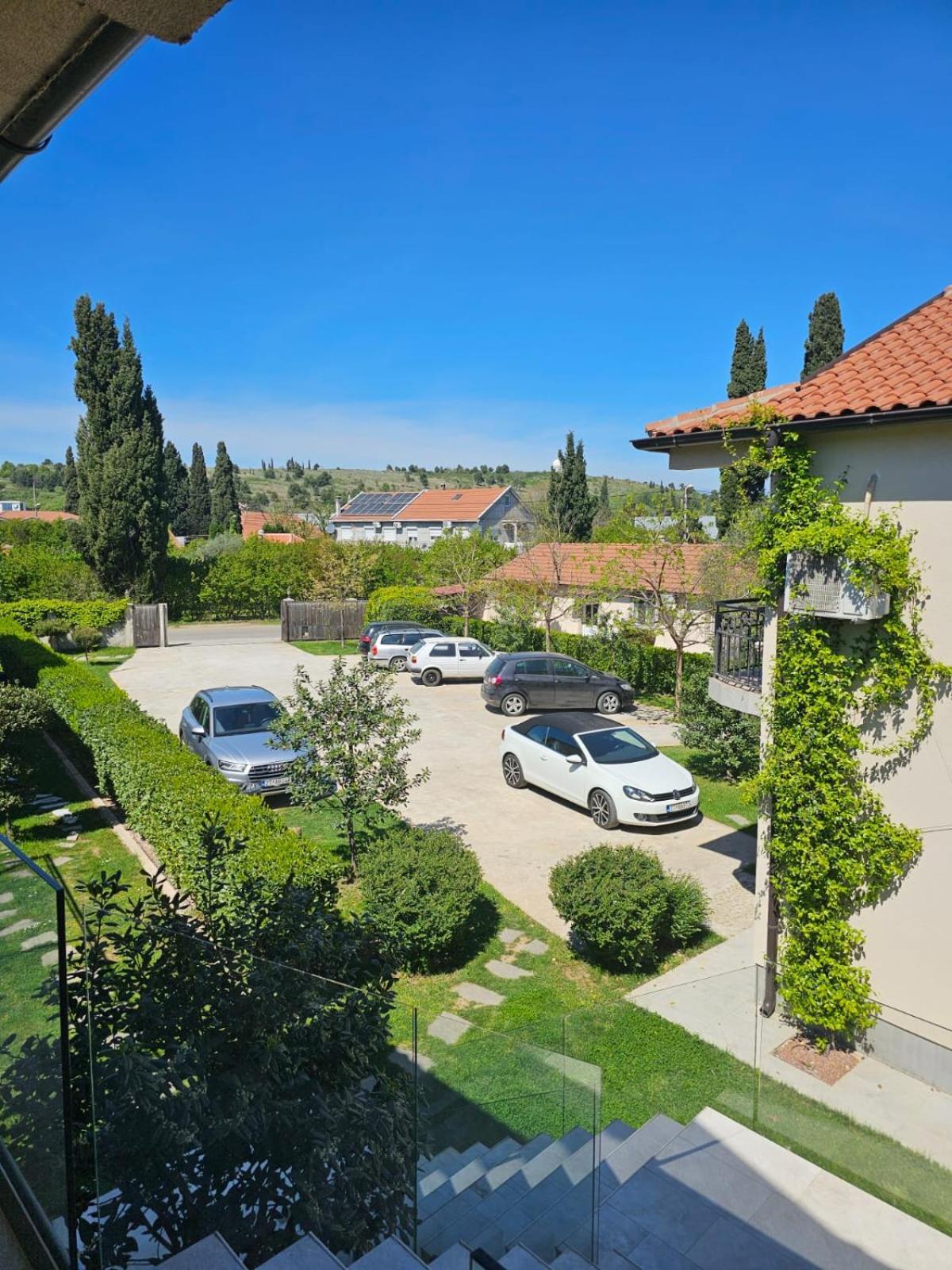Apartments Aerodrom Podgorica Exteriör bild
